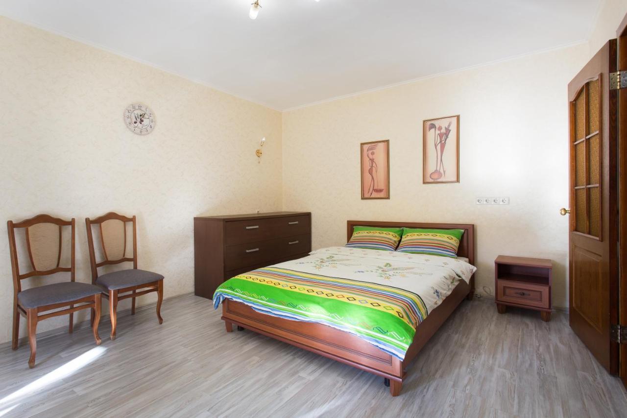 Heroiv Kharkova Avenue 38-64 Exterior foto